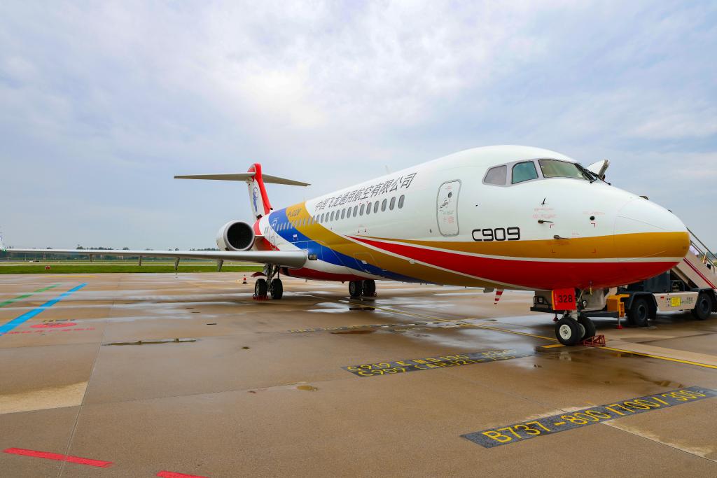 首架C909医疗机交付中国飞龙通航