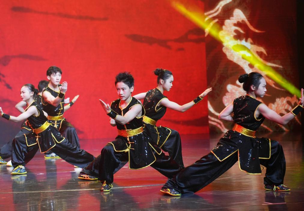 上海举行弘扬中华优秀传统文化主题展演活动